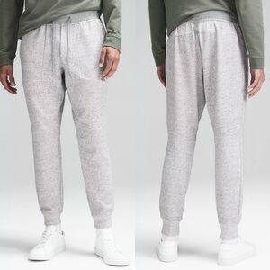 Lululemon At Ease Jogger Sz S/28” In Heathered Melody Light Grey